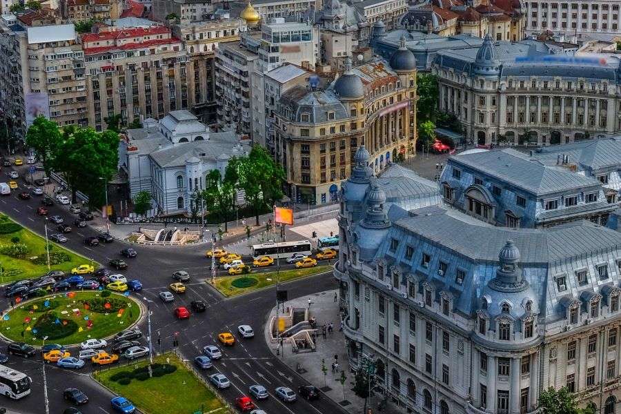 Громадянство<br> <b>Румунії</b><br> <span>в строк від 12 місяців</span>