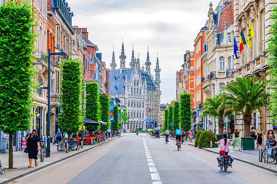 Як отримати посвідку на проживання в Бельгії