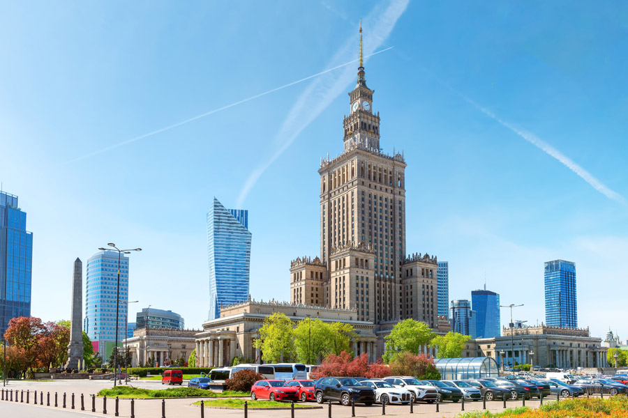 Як отримати посвідку на проживання в Польщі